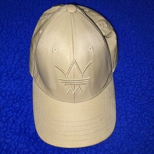 Rare Adidas Originals Baseball Cap with Embroidered Logo.